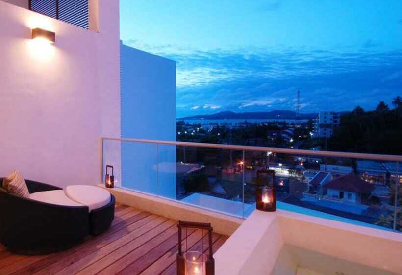 ホテル The Quarter Resort Phuket