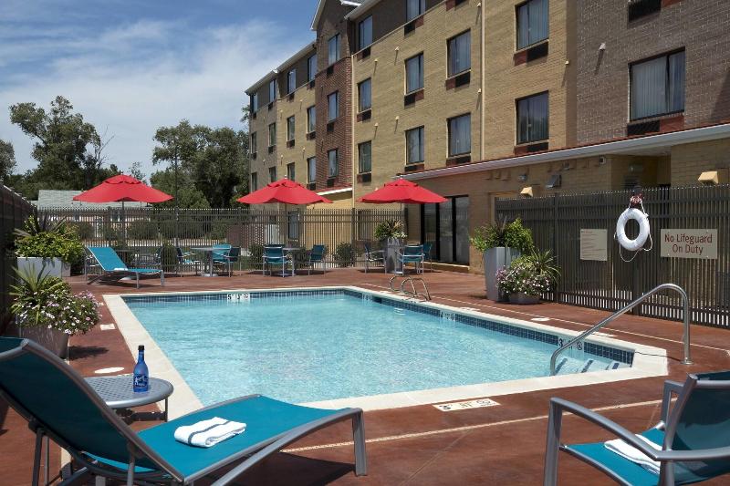 בית מלון כפרי Towneplace Suites By Marriott Garden City