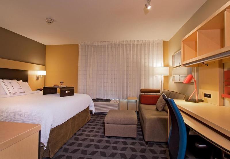 בית מלון כפרי Towneplace Suites By Marriott Garden City