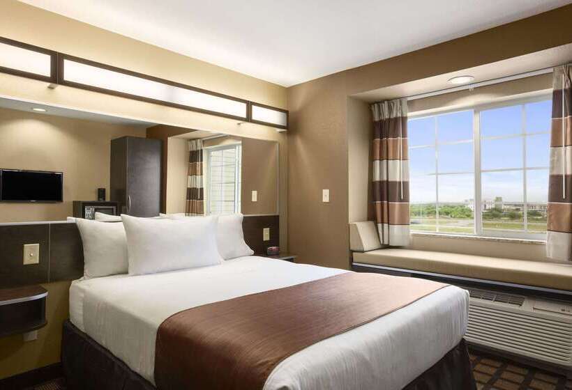 Microtel Inn & Suites Cotulla