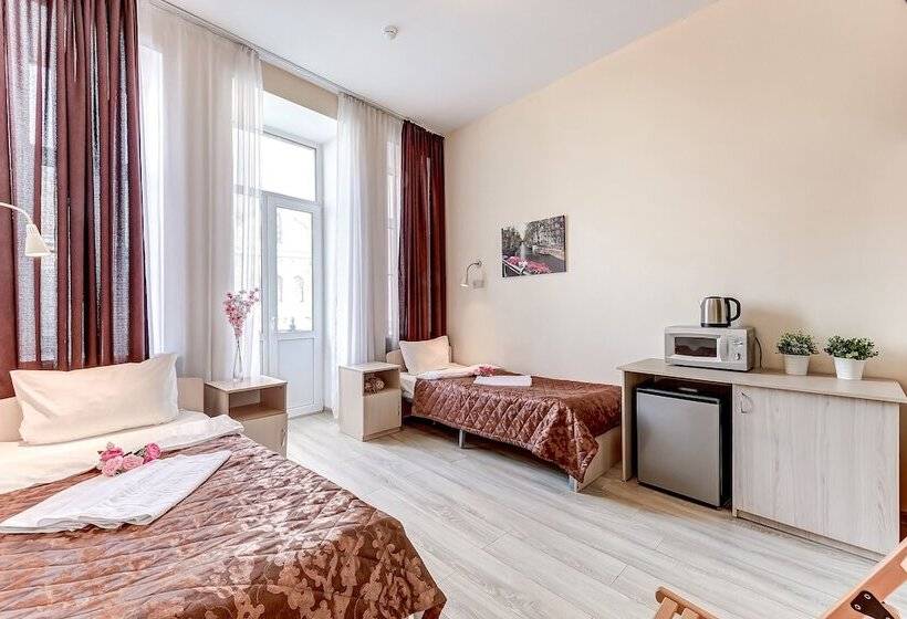 Superhostel On Nevskiy 95