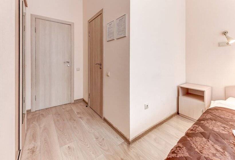 Superhostel On Nevskiy 95