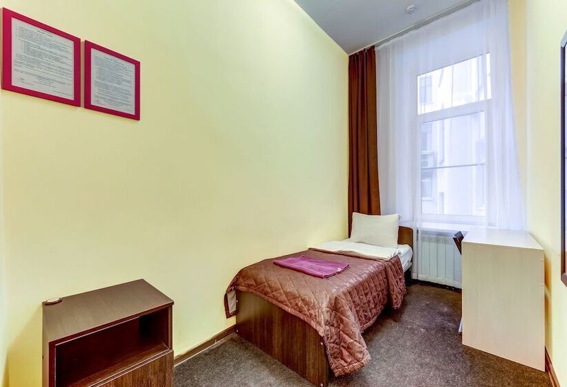 Superhostel On Nevskiy 95