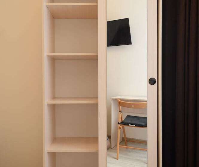 Superhostel On Nevskiy 95