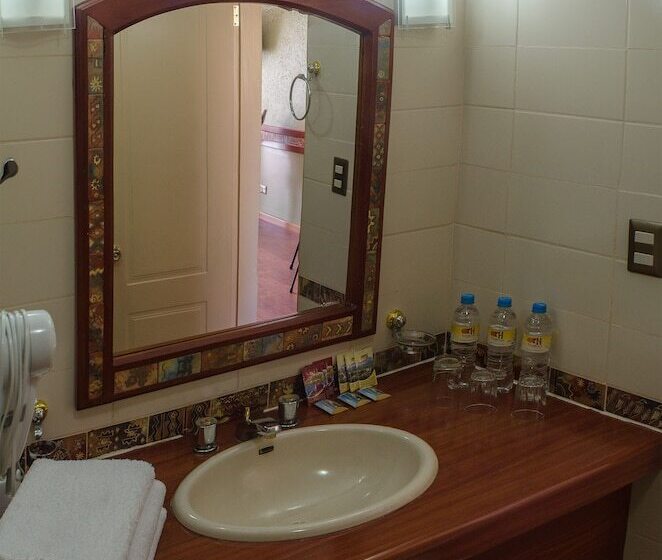 هتل Taypikala Lago