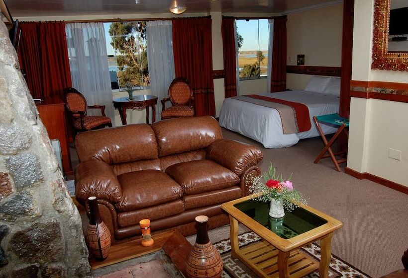 هتل Taypikala Lago