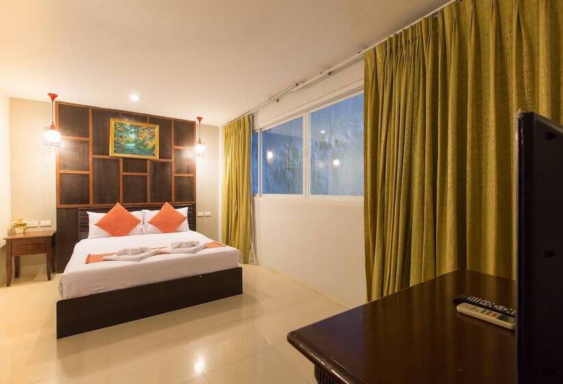 Time Out Hotel Beach Front