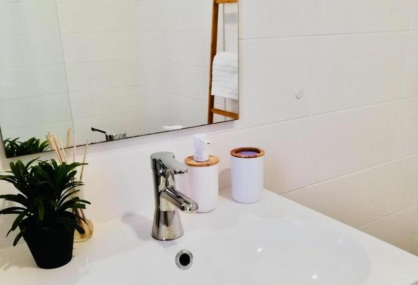 28 House Baleal Island   Ocean View, Patio With Barbecue, Perfect Location