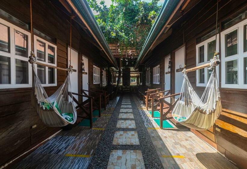 ユースホステル Barn Resort