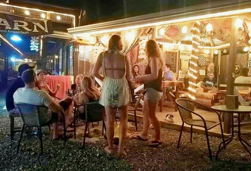 ユースホステル Barn Resort