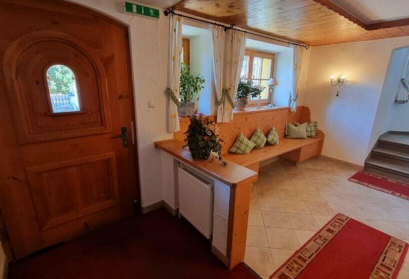 הוסטל Garni Friedheim