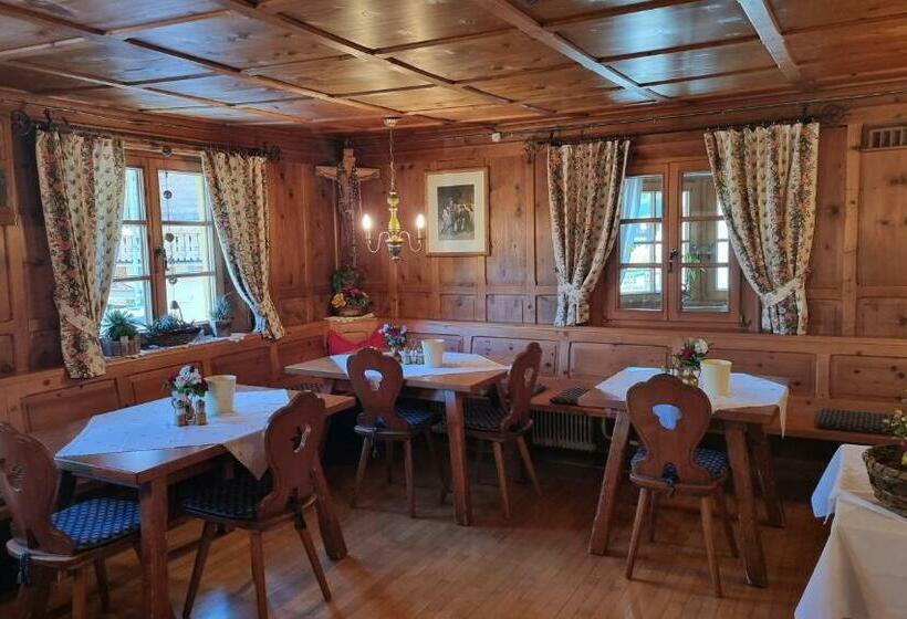 הוסטל Garni Friedheim