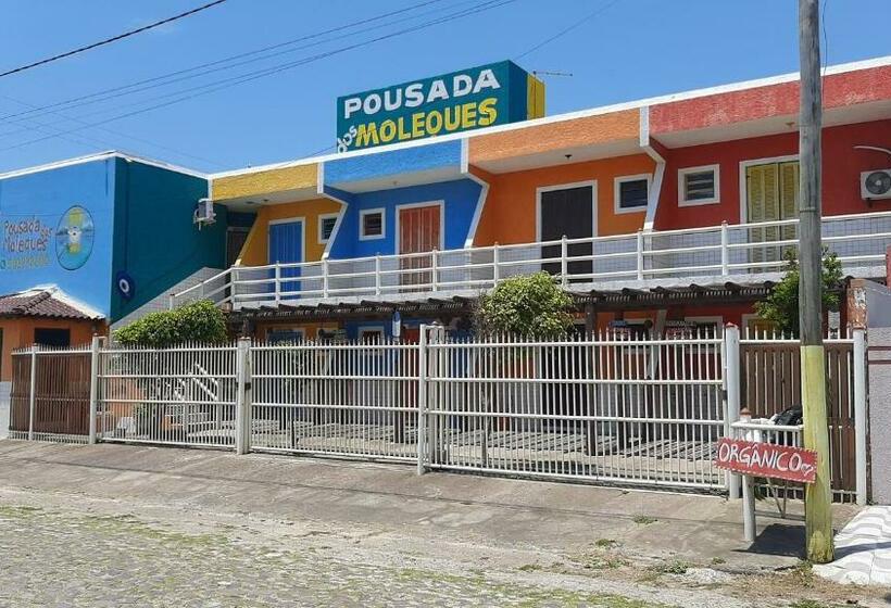 Общежитие Residencial Dos Moleques