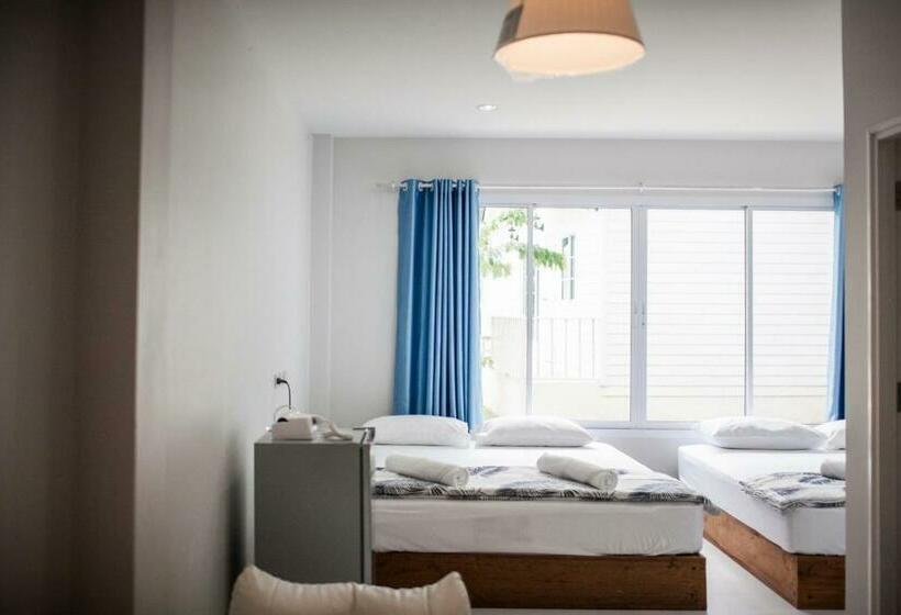 Общежитие Thirty Tree Garden House