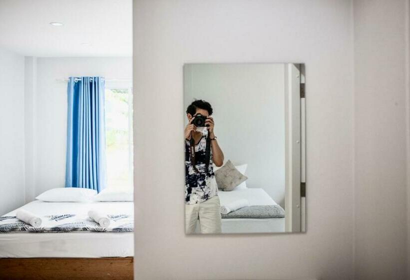 Общежитие Thirty Tree Garden House