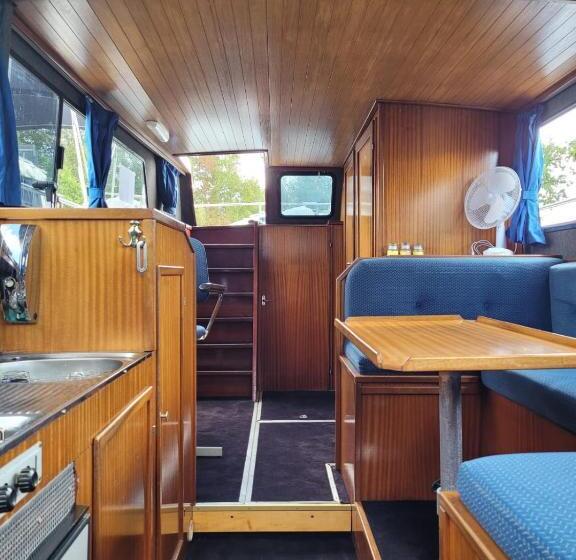 مبيت وإفطار Amsterdam Boat & Breakfast