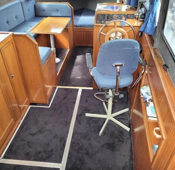 مبيت وإفطار Amsterdam Boat & Breakfast