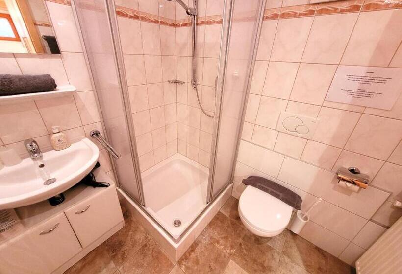 צימר Apart Garni Jägerheim