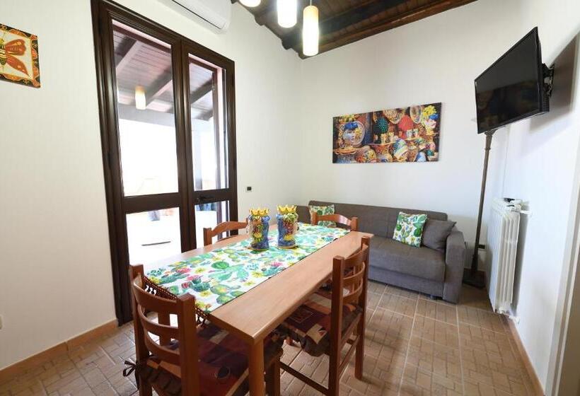 مبيت وإفطار By The Sea