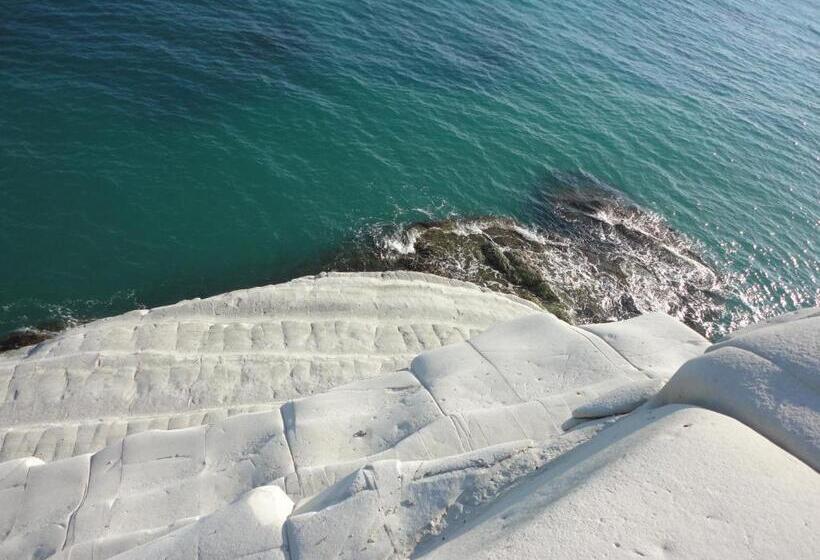 민박 Cavaliere Costa