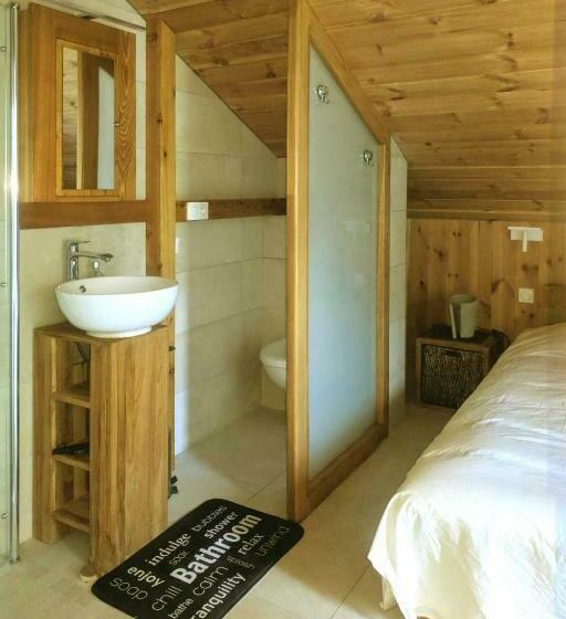 مبيت وإفطار Chalet Les Cols   Chambres Avec Terrasse & Jardin   Proche De La Nouvelle Gare