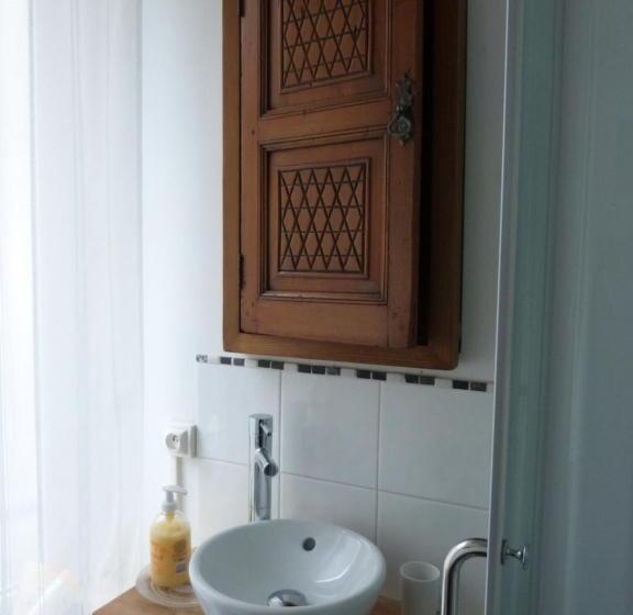 住宿加早餐  Chambre D Hôtes La Grotte De Voltaire