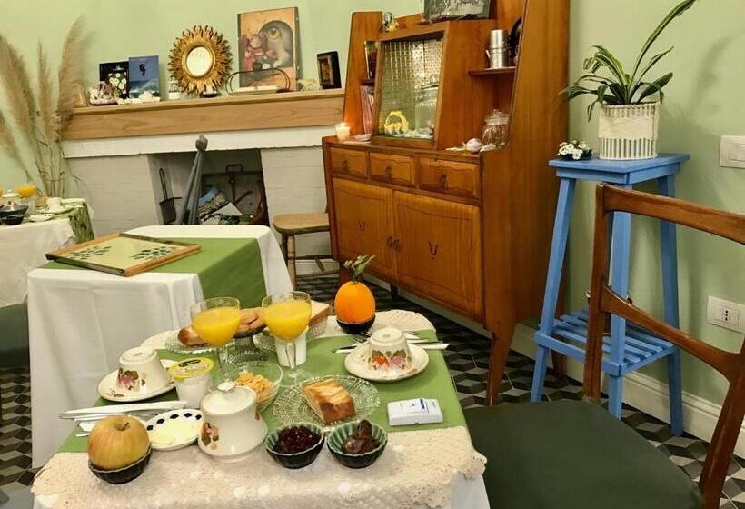 Bed and Breakfast Jacaranda