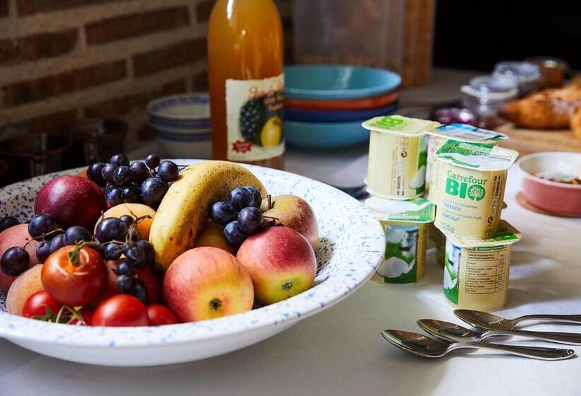 مبيت وإفطار La Jagée