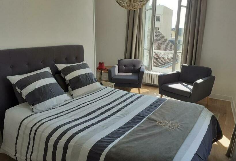 ベッドアンドブレックファースト Centre Ville, Chambre Indépendante 20m2 Et Sa Salle De Bain Privée