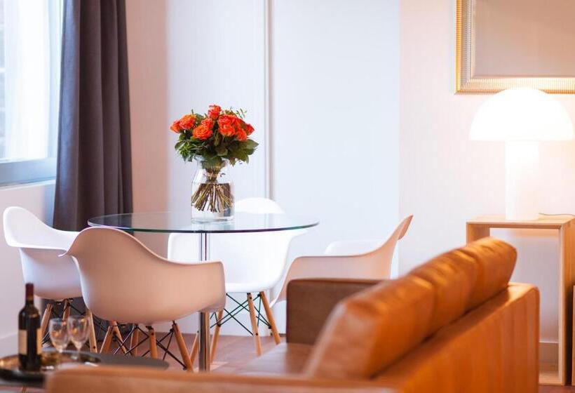 تختخواب و صبحانه Loft Luxe Hyper Centre: Terrasse/piscine/ Salle De Sport