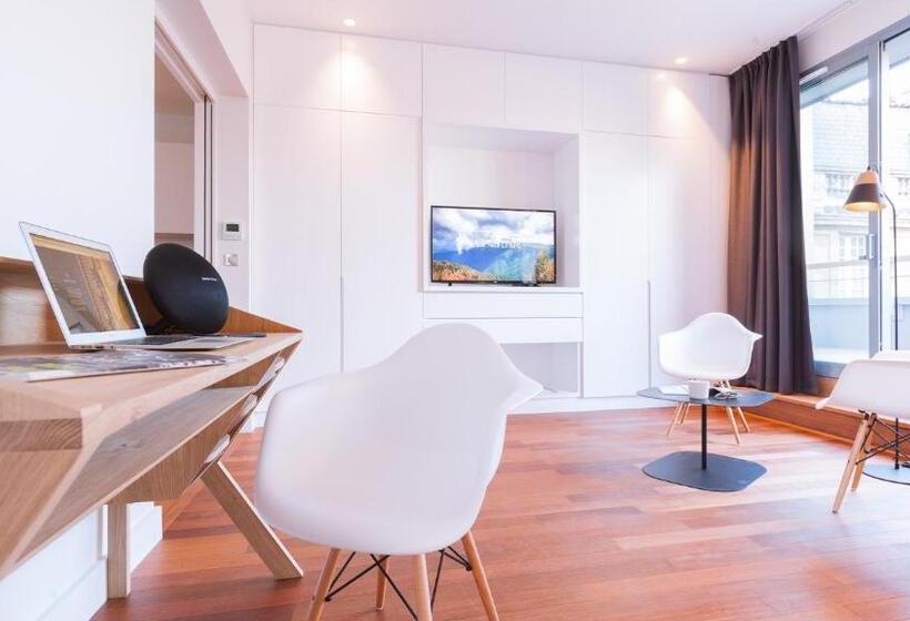 تختخواب و صبحانه Loft Luxe Hyper Centre: Terrasse/piscine/ Salle De Sport