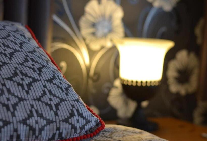 Bed and Breakfast Nettleton Country House