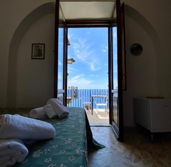 تختخواب و صبحانه Residenza Porta Di Mare
