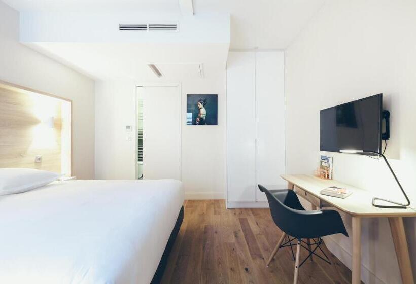 تختخواب و صبحانه T3 Luxe Hyper Centre