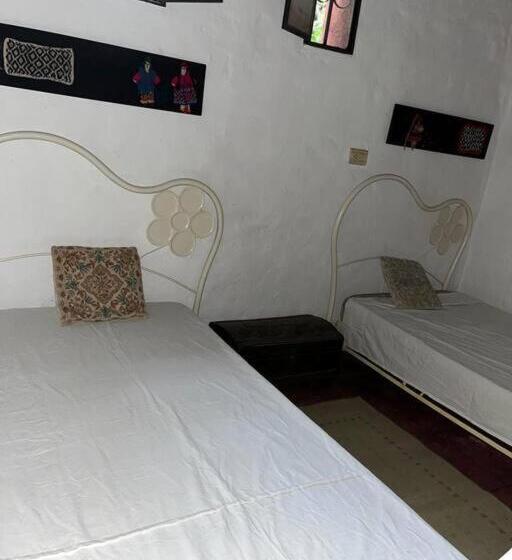 Casa De Huéspedes La Escondida