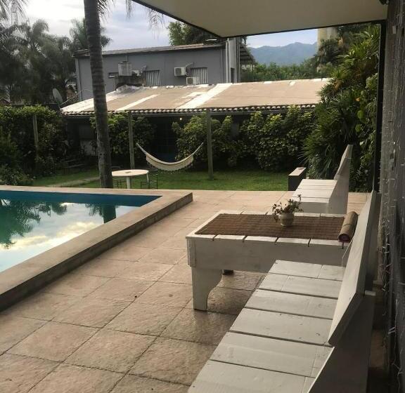 Casa De Huéspedes La Escondida