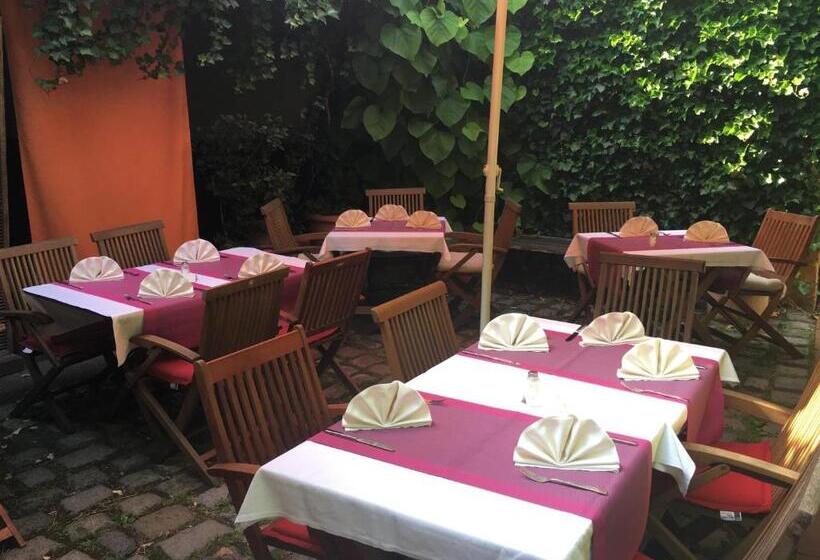 Eberl Hotel Pension München   Feldmoching