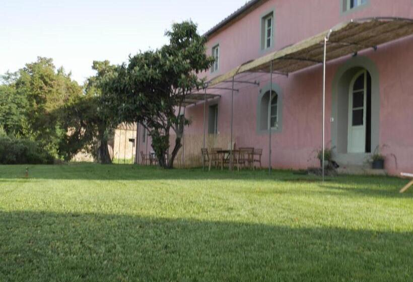 Отель Agriturismo Podere Gianmaria