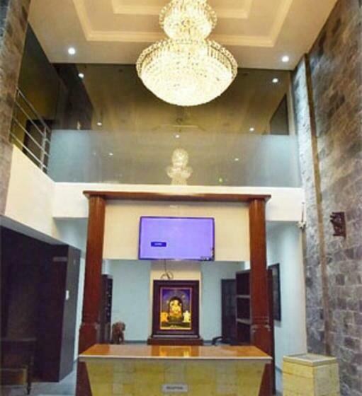 فندق Malhar Grand