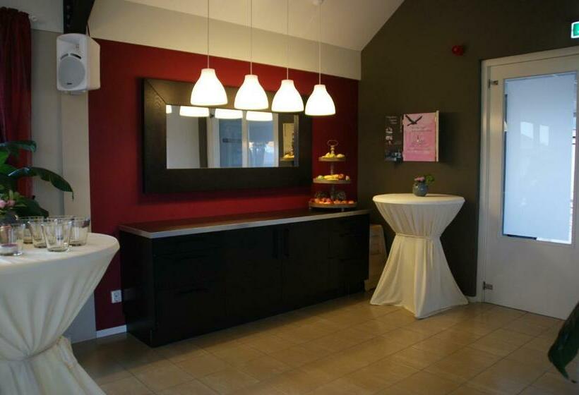 ホテル Vakantiehuis De Binnenplaets