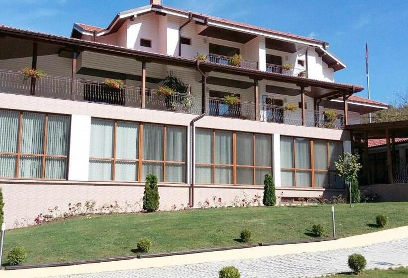 بنسيون къща за гости пролет