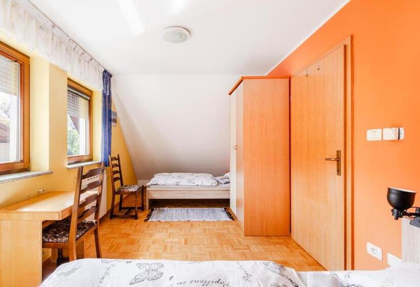 پانسیون Apartment & Rooms Bruna Vučič