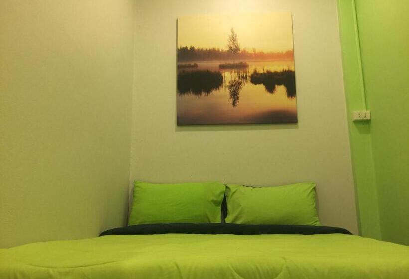 ペンション Baan Aomsub