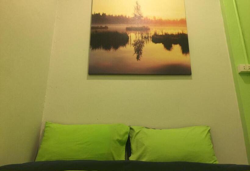 ペンション Baan Aomsub