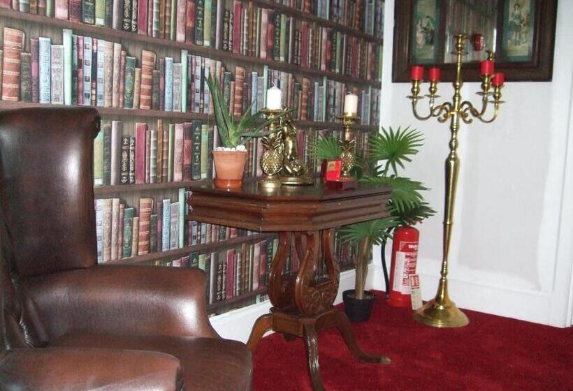 פנסיון Bluebells Guest House