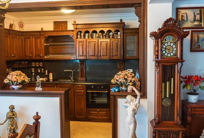 פנסיון Casa Andrei