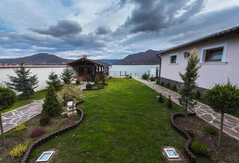 פנסיון Casa Andrei