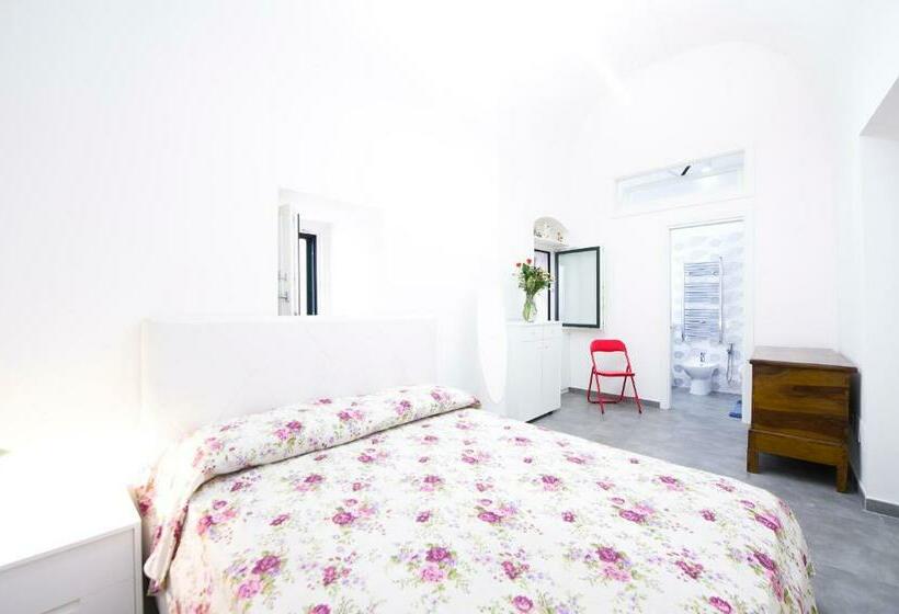 Пансион Casa Aurora Atrani   Amalfi Coast   Beach