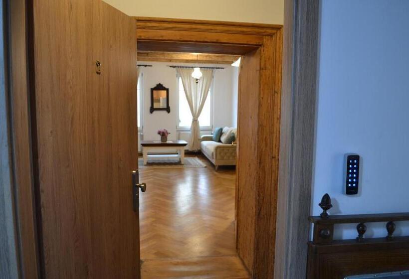 بنسيون Casa Fanarilor