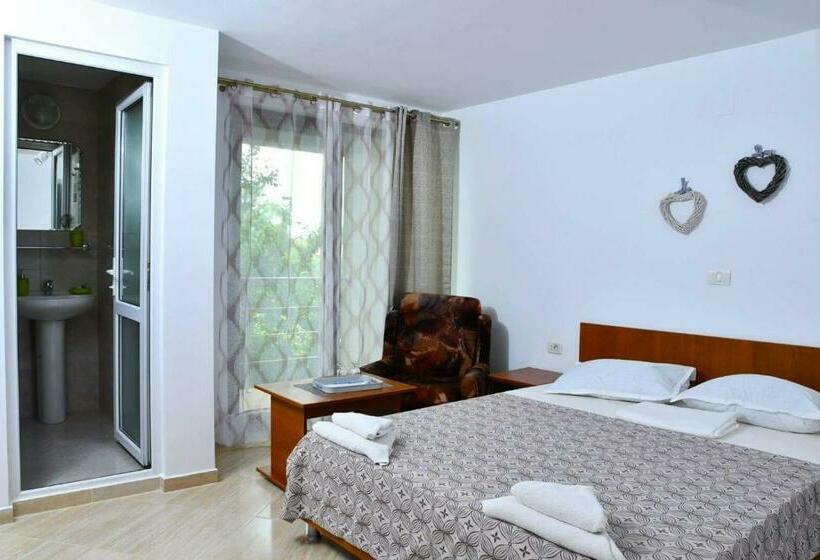 بنسيون Casa Kmy